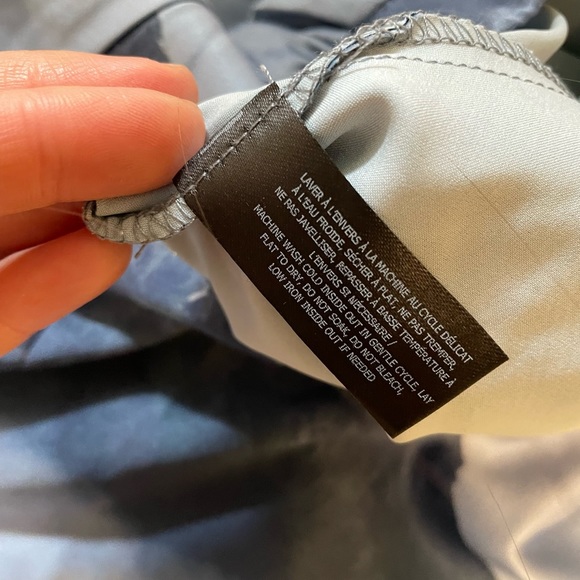 NWT Simons Icone x Catherine Simard Satin Printed Midi Skirt - Picture 8 of 8